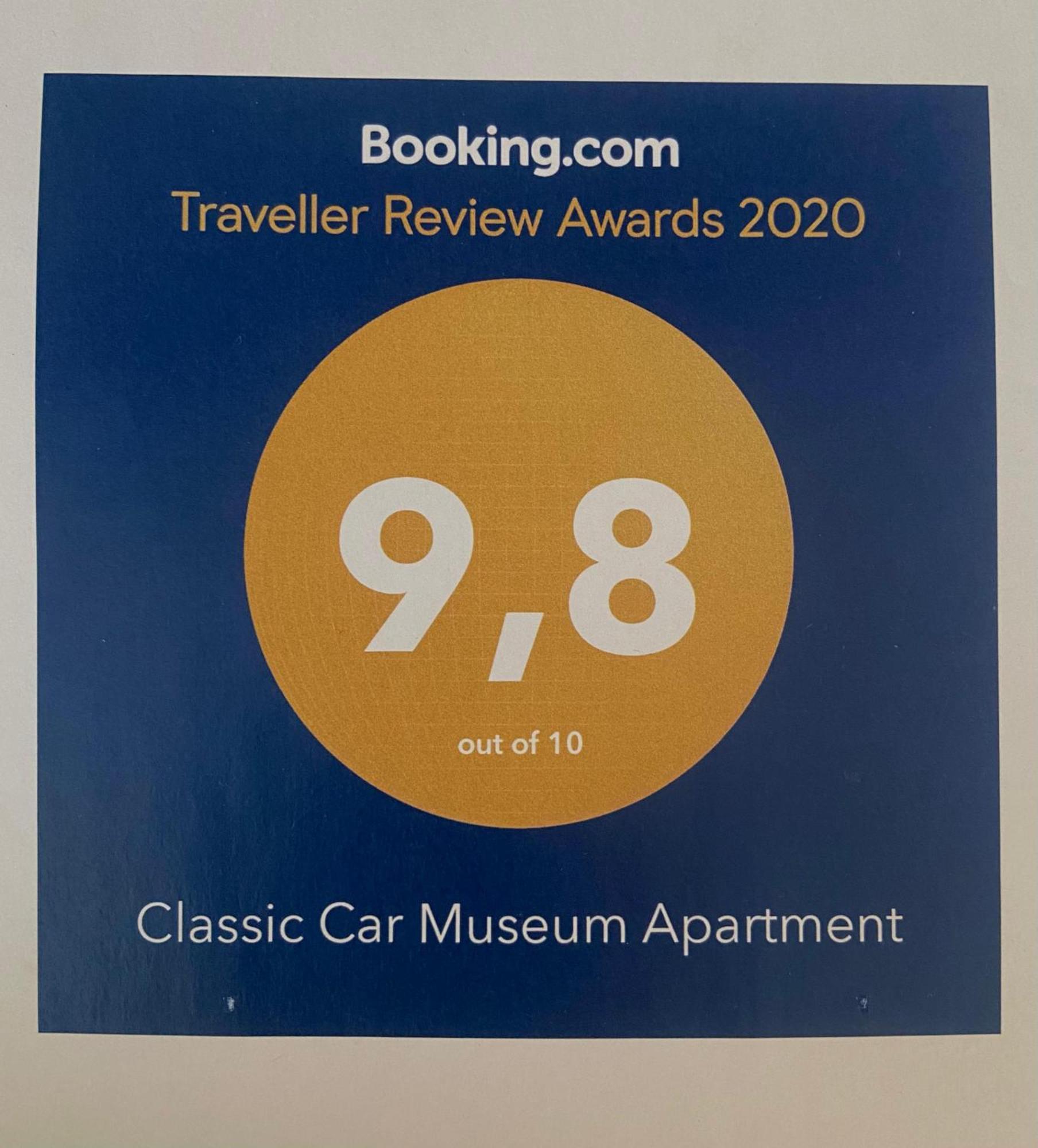 Classic Car Museum Apartment Riga Luaran gambar