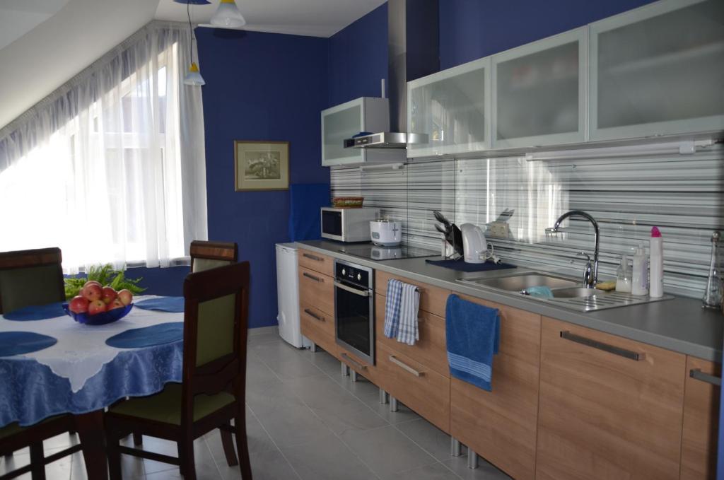 Classic Car Museum Apartment Riga Bilik gambar